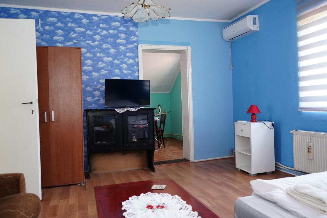 Etnobubi Apartment Novi Sip Bagian luar foto